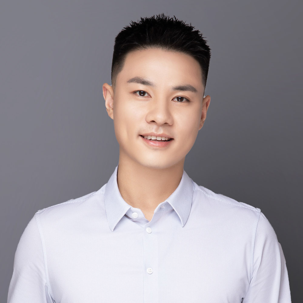 周林伟 经营管理中心