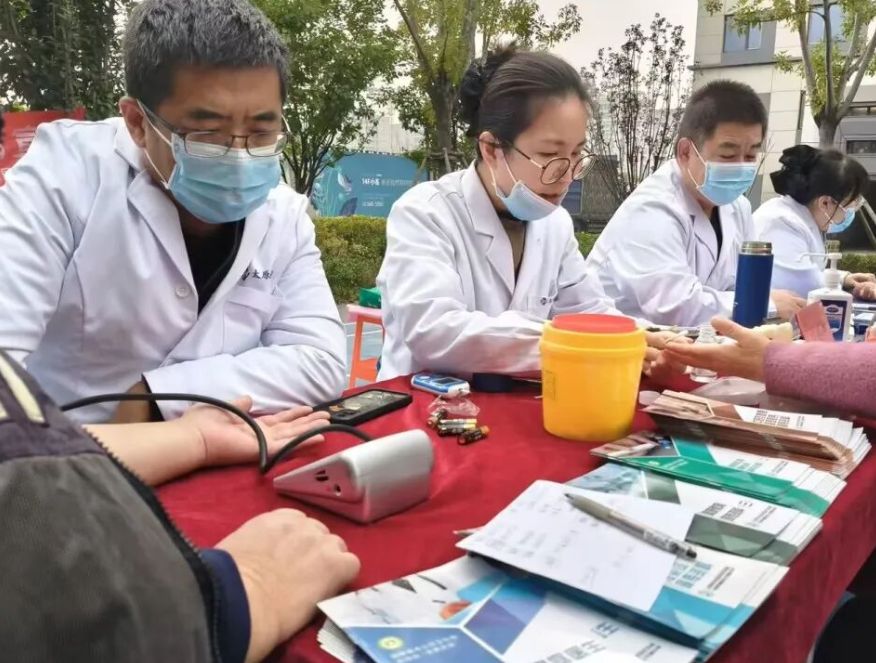 本来只想洗个地毯,结果… 本来只想洗个地毯,结果…